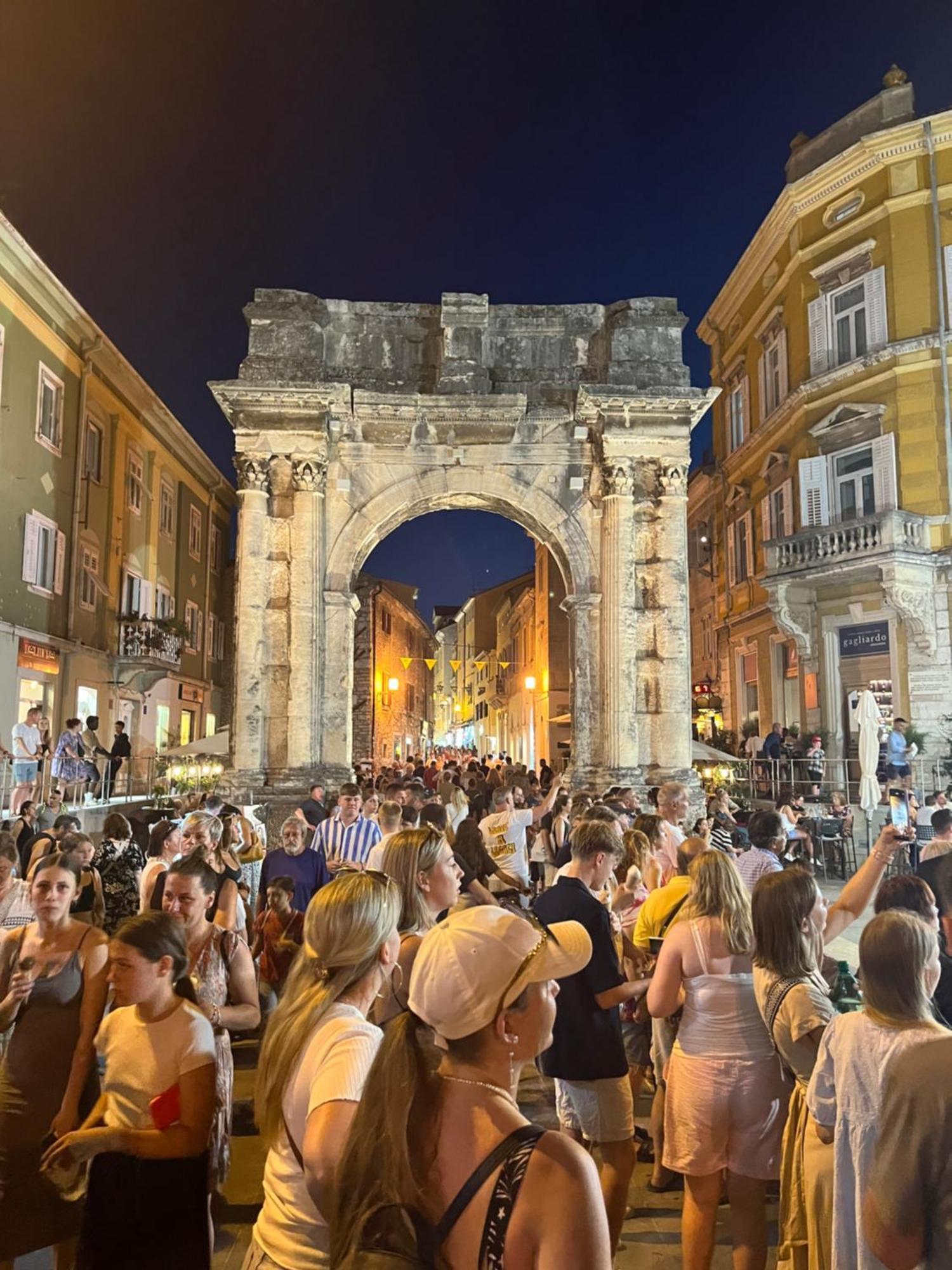 Apartman Niko Pula Dış mekan fotoğraf
